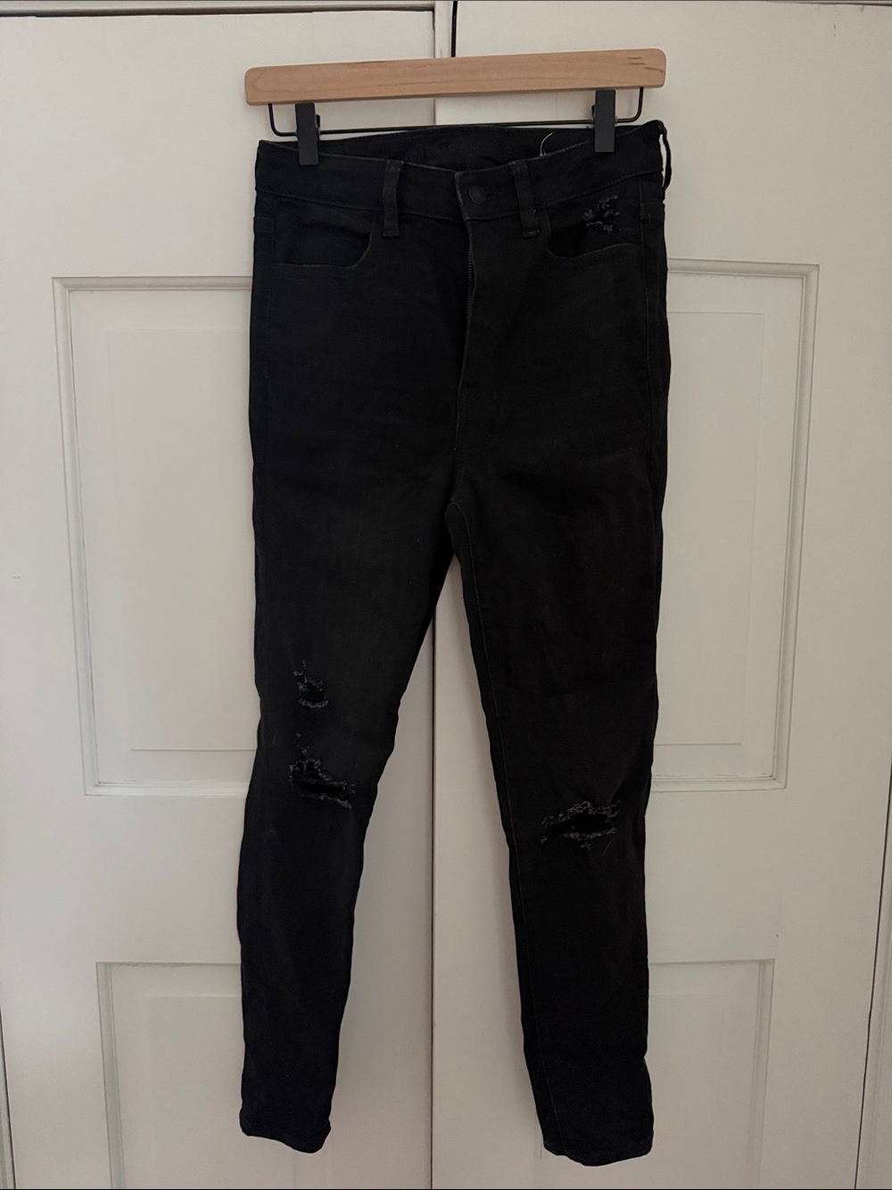 American Eagle Outfitters Black Skinny Ripped Jeans